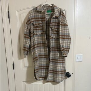 dip Plaid Trench Coat in Brown and Cream